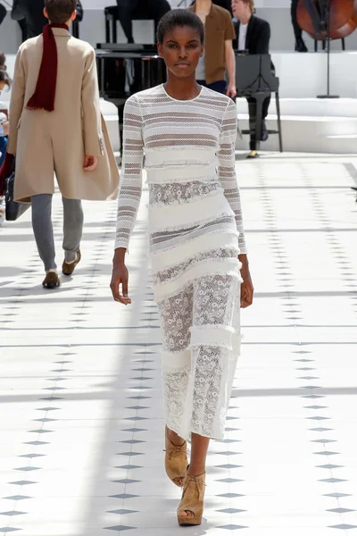 Look 34